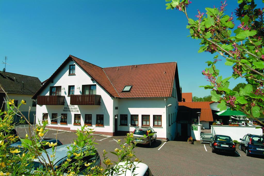 Landgasthof Lang Zum Adler Oberkalbach Экстерьер фото
